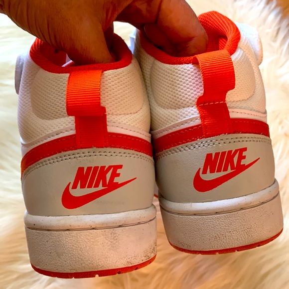 Gently used Nike Court Borough mid 2 size 5 - Picture 4 of 7
